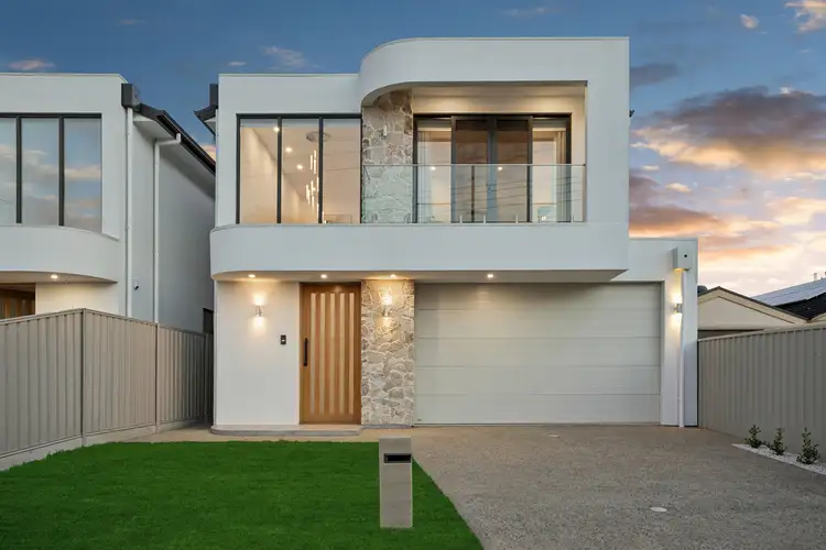 15A Everritt Avenue
