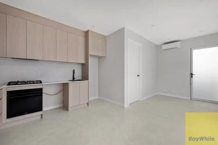 1/12A Frank Street