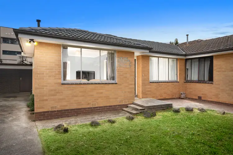 2/10 Laurel Avenue