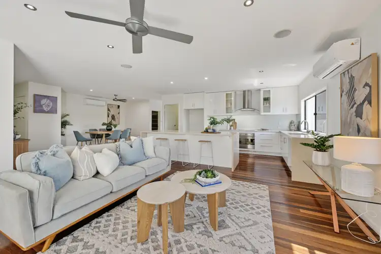 33 Beach Oak Drive
