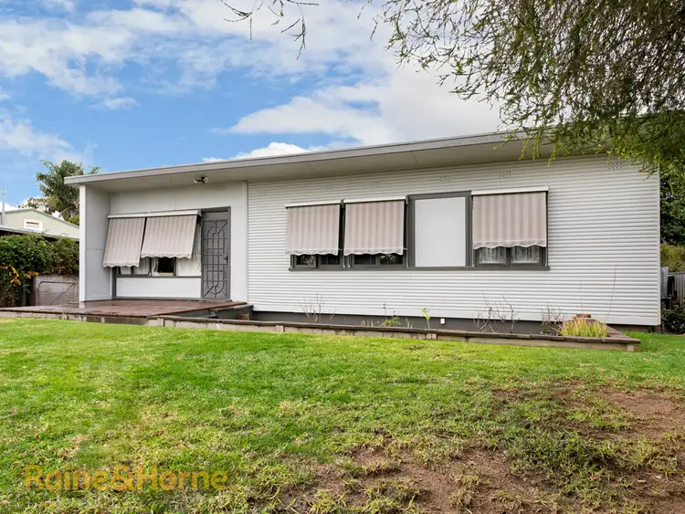 15 Tarakan Avenue, Ashmont NSW 2650