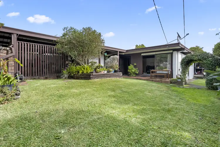 6 Hibbertia Place