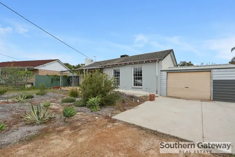 18 Hambledon Crescent