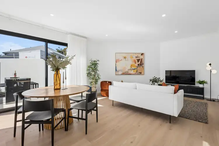 17 Bagot Road