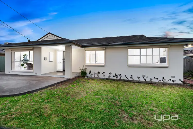 10 Robyn Avenue
