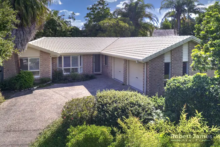7 Pickering Court