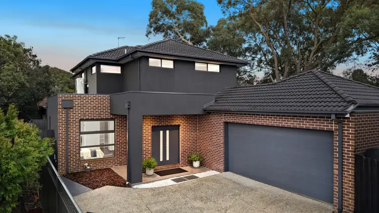 87 Rickards Avenue North