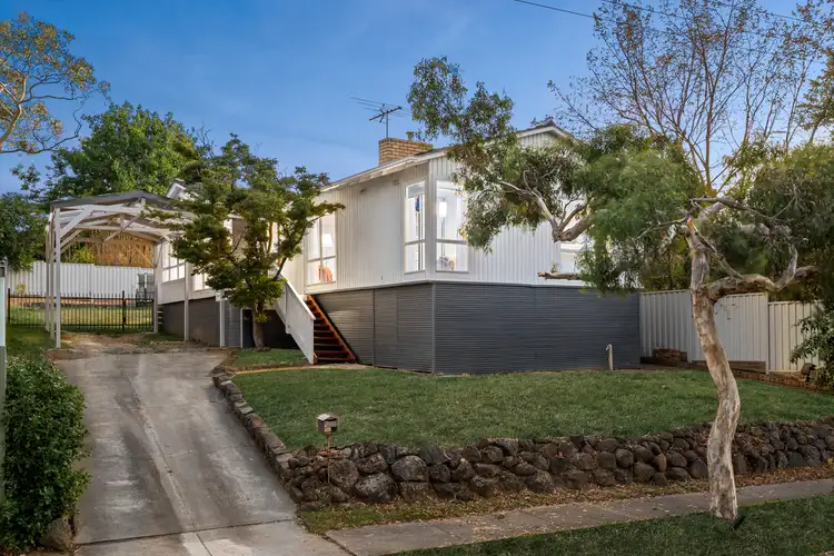 4 Jonathan Avenue