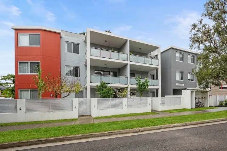 2-4 Richards Avenue