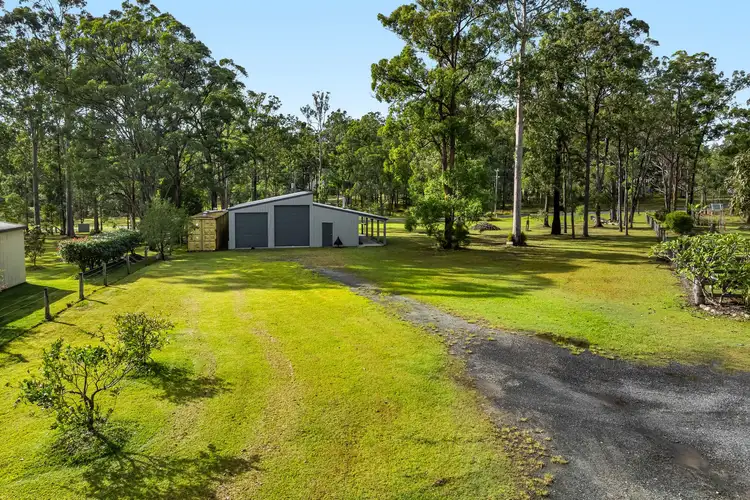 3 Forest Bank Close