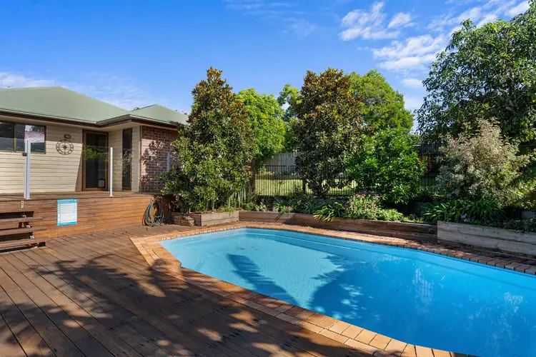 3 Chiltern Court