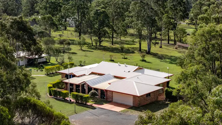 16 Jonnel Heights Place