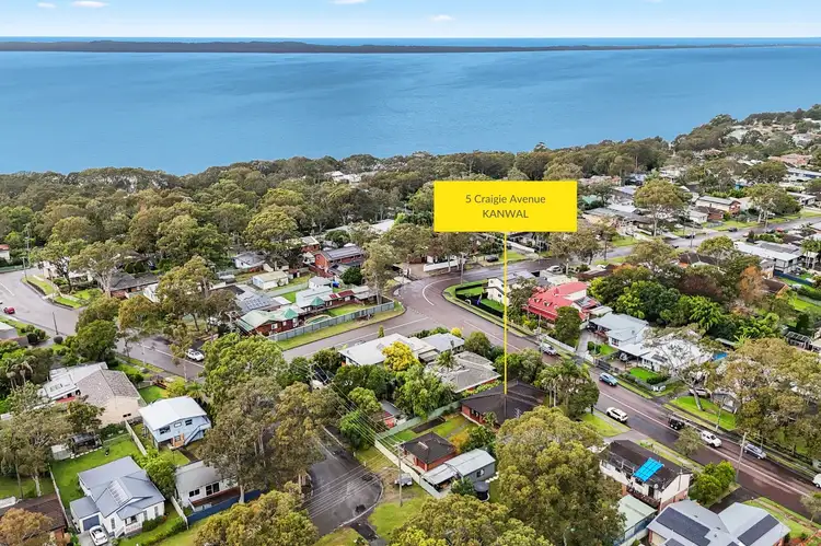 5 Craigie Avenue