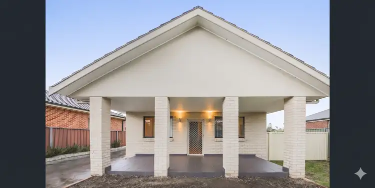 1/77 Canberra street
