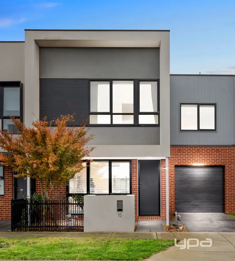 10 Finn Street