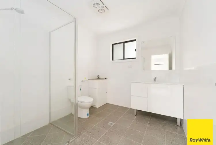 3 Frizell Crescent