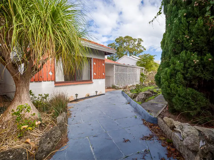 13 Redwood Crescent