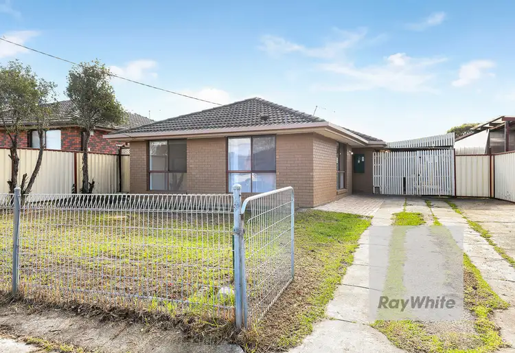 8 Orion Avenue