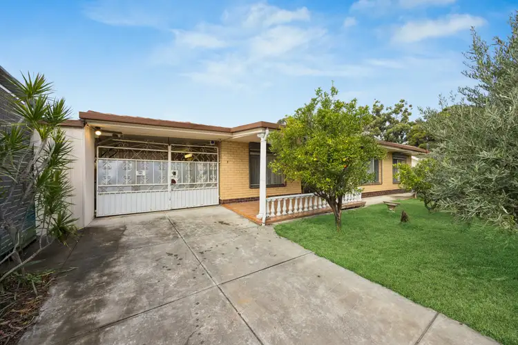 3 Allan Street