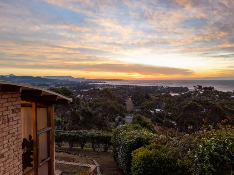 30 Braddons Lookout Road
