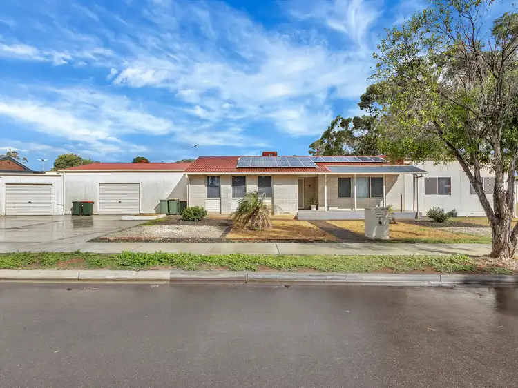 2 Karinga Crescent