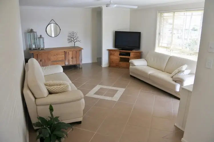 5 Kookaburra Court