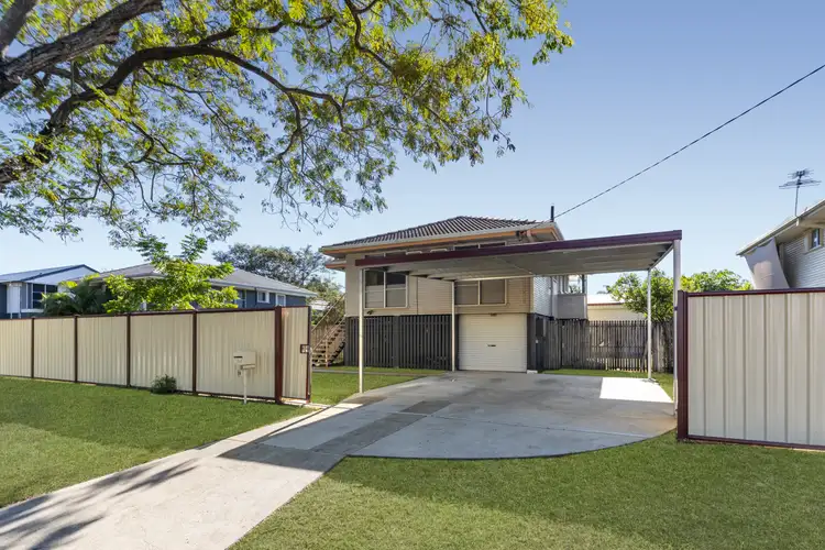 19 Pixley Crescent