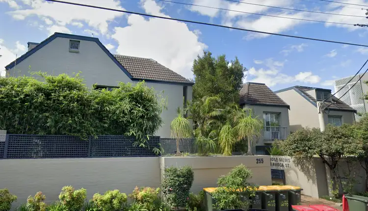 6-10 Dine  Street