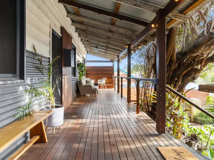 10 Harfoot Street, Willagee WA 6156