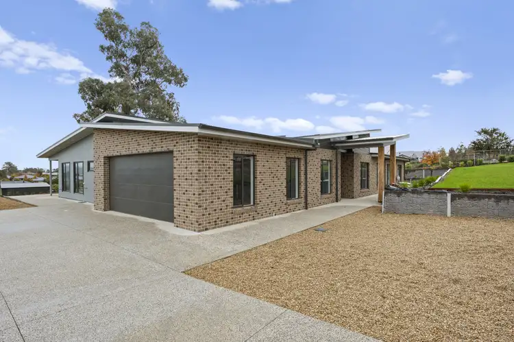 3 Casuarina Close