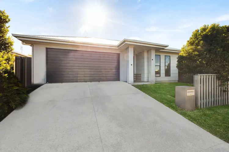 24 Wishart Crescent
