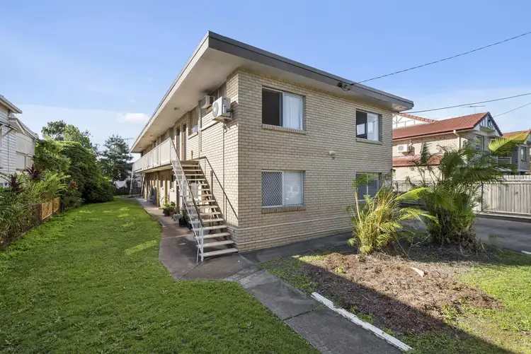 16 Chaucer Street