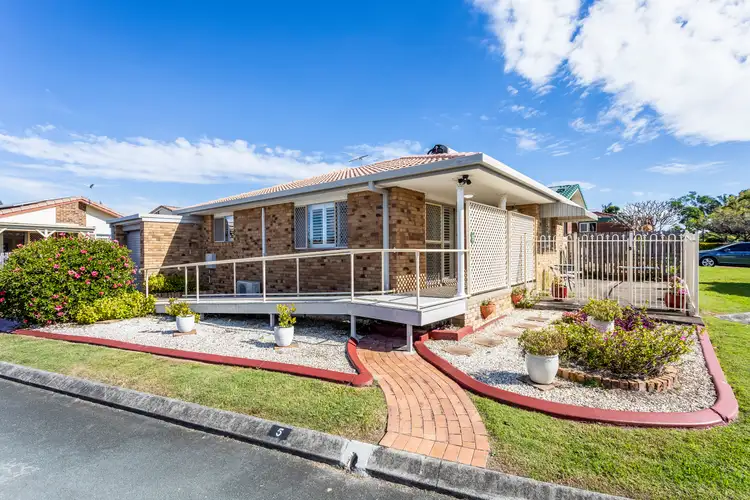2 WATTLE ROAD