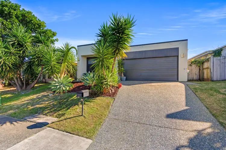 94a Dixon Drive