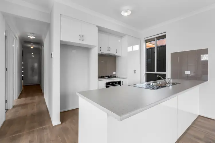 35A Parklands Crescent
