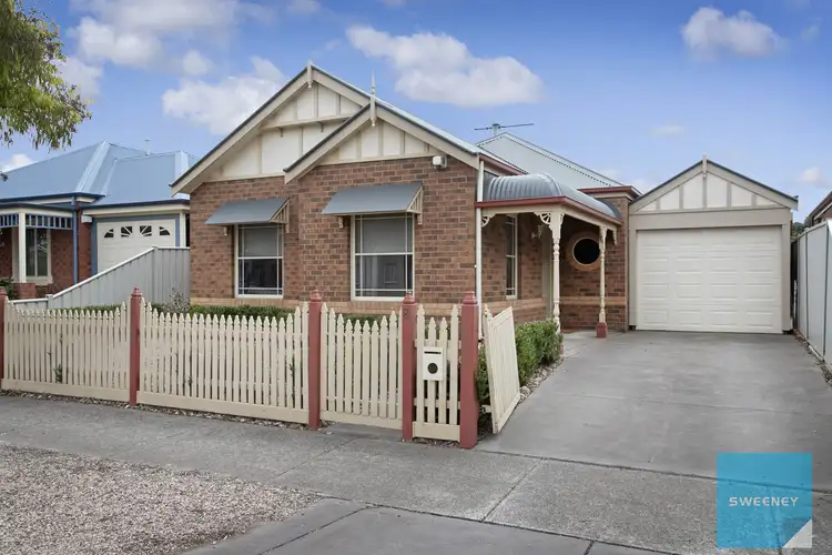 8 Millstream Way