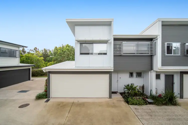2-12 Kurrimine Crescent