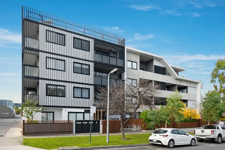 210/1 Queen Street
