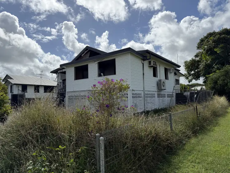 12 Palm Avenue