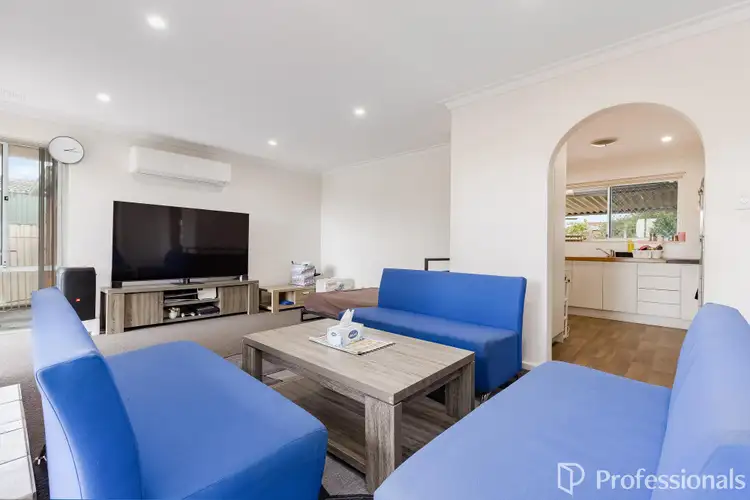 7 Acanthus Road