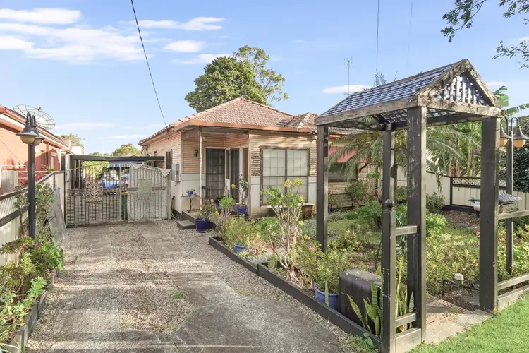 29 McClelland Street