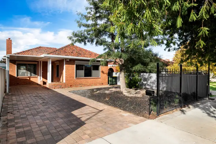 26 Nyonga Avenue