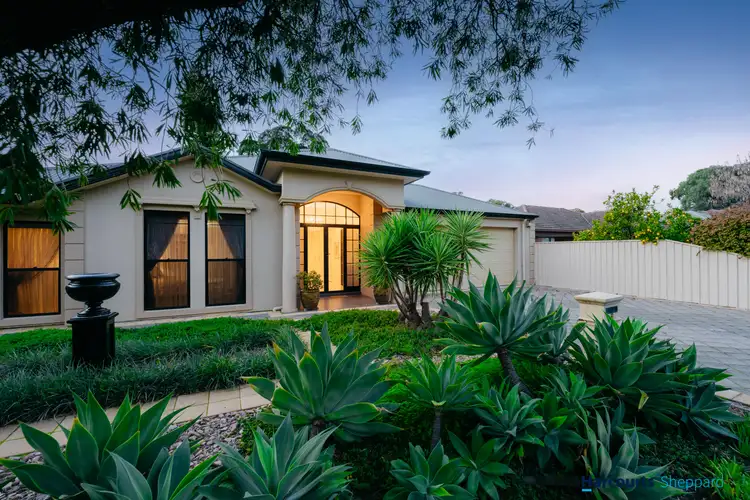 3 Lynly Crescent