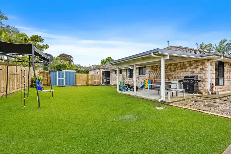 32 Bushgum Crescent