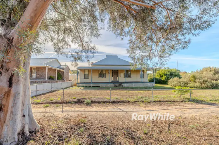 6 Fuller Street
