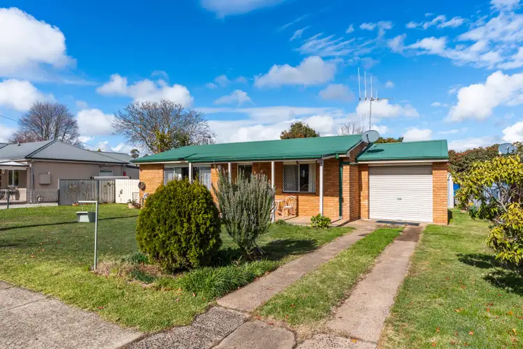 14 Tynan Street