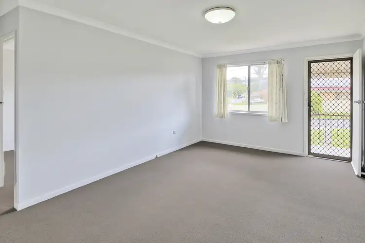 3/15 Strathairlie Square