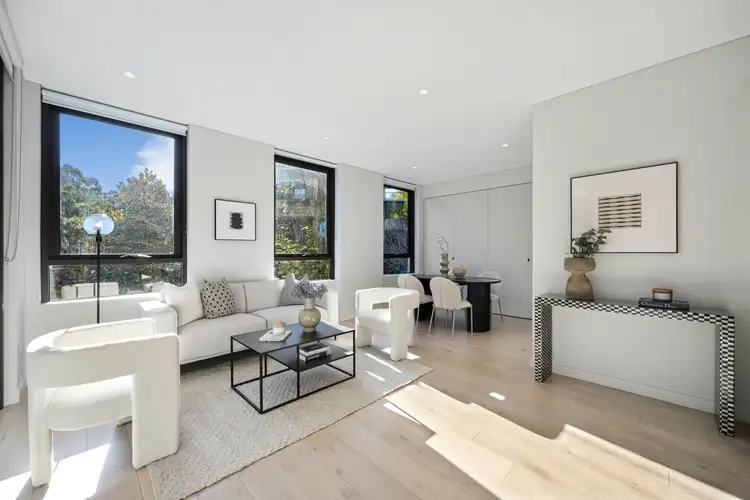 8B Pymble Avenue