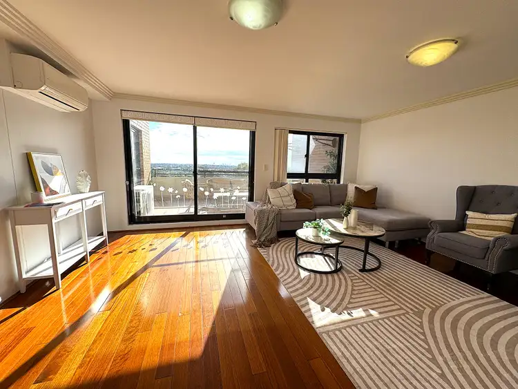 126/12-22 Dora St