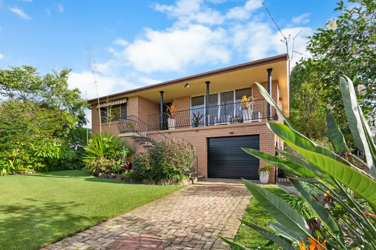 8 Wingham Road